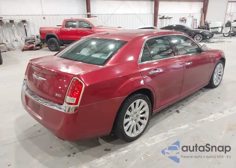 2013 Chrysler 300 Motown z USA, uszkodzony, nr VIN 2C3CCAAG4DH727041